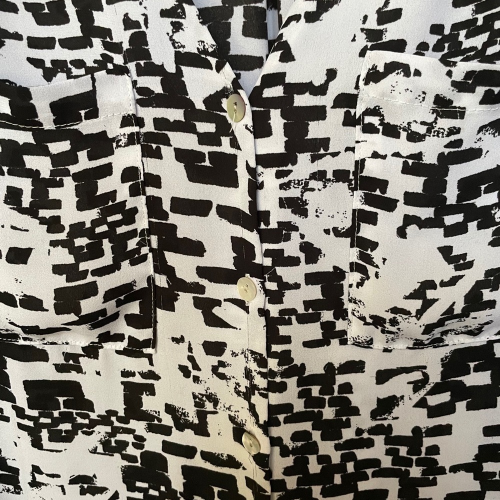 Button down black/white blouse - Picture 4 of 4